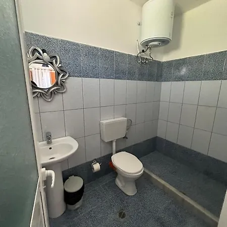 Διαμέρισμα Lazari *